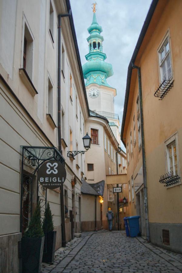 Old Town Studio Bratislava Exterior photo